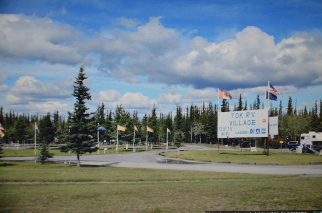 Tok Rv Village And Cabins Buitenkant foto